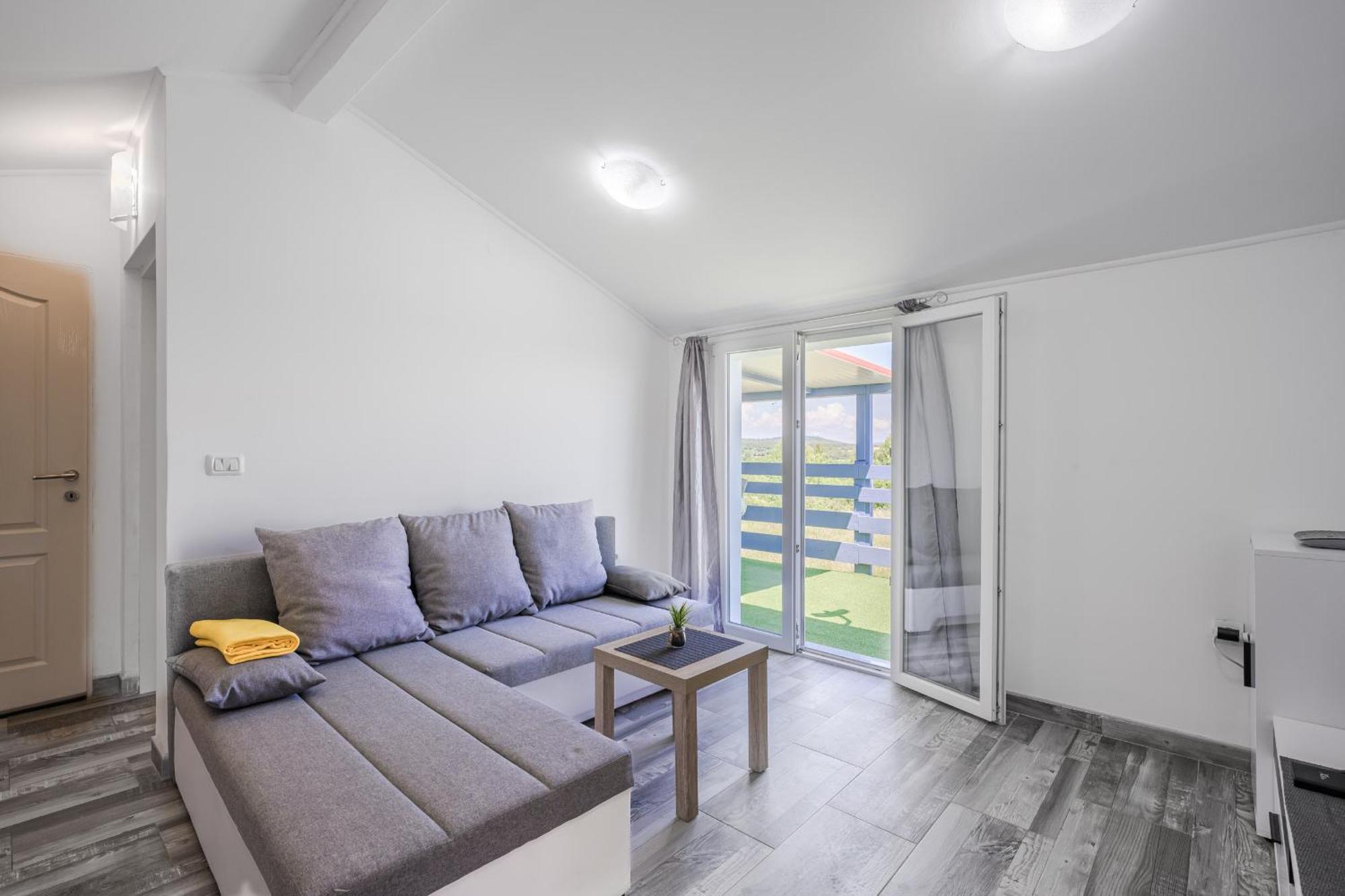 Marlera With Sea View Apartman